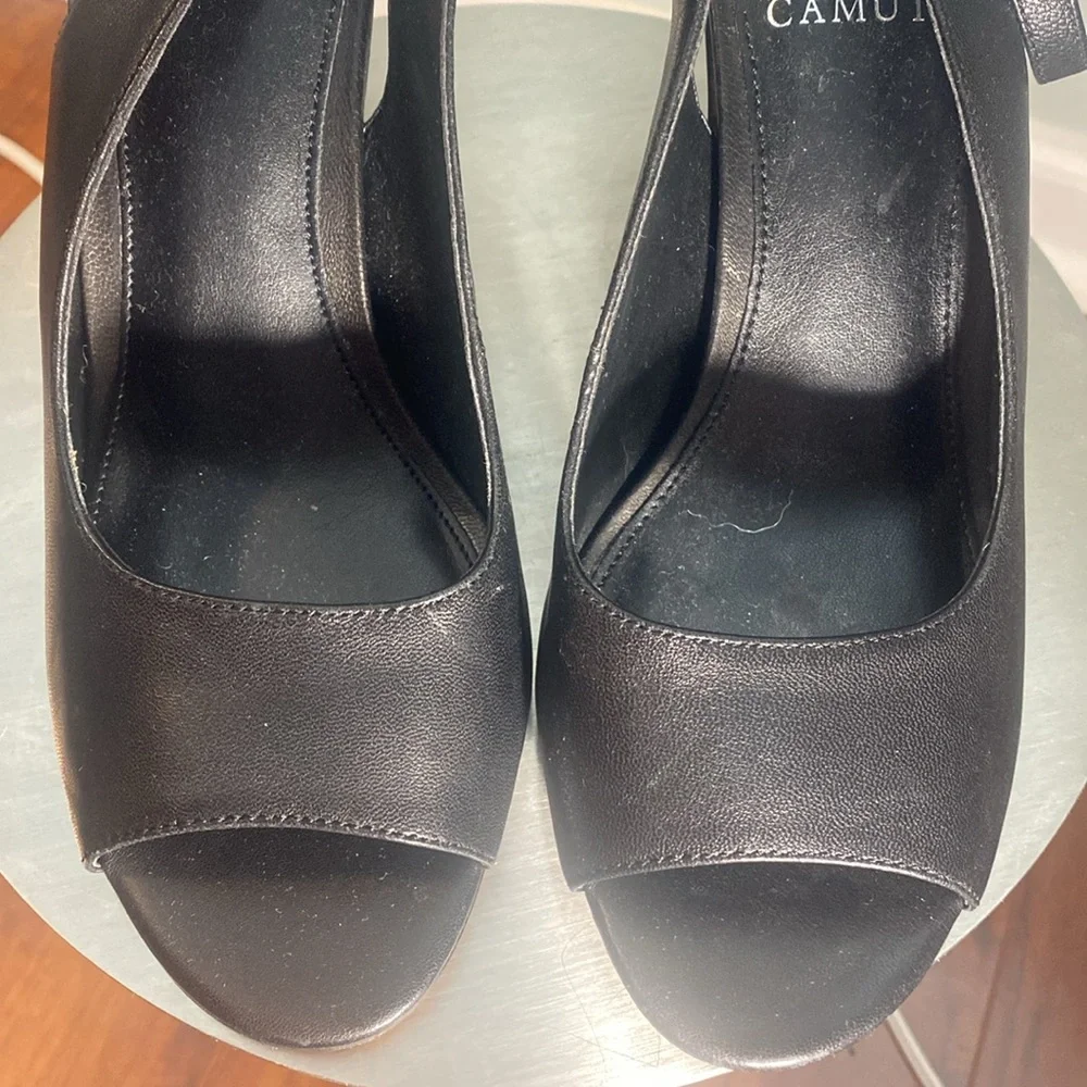 NWOT VINCE CAMUTO BLACK LEATHER SHOES